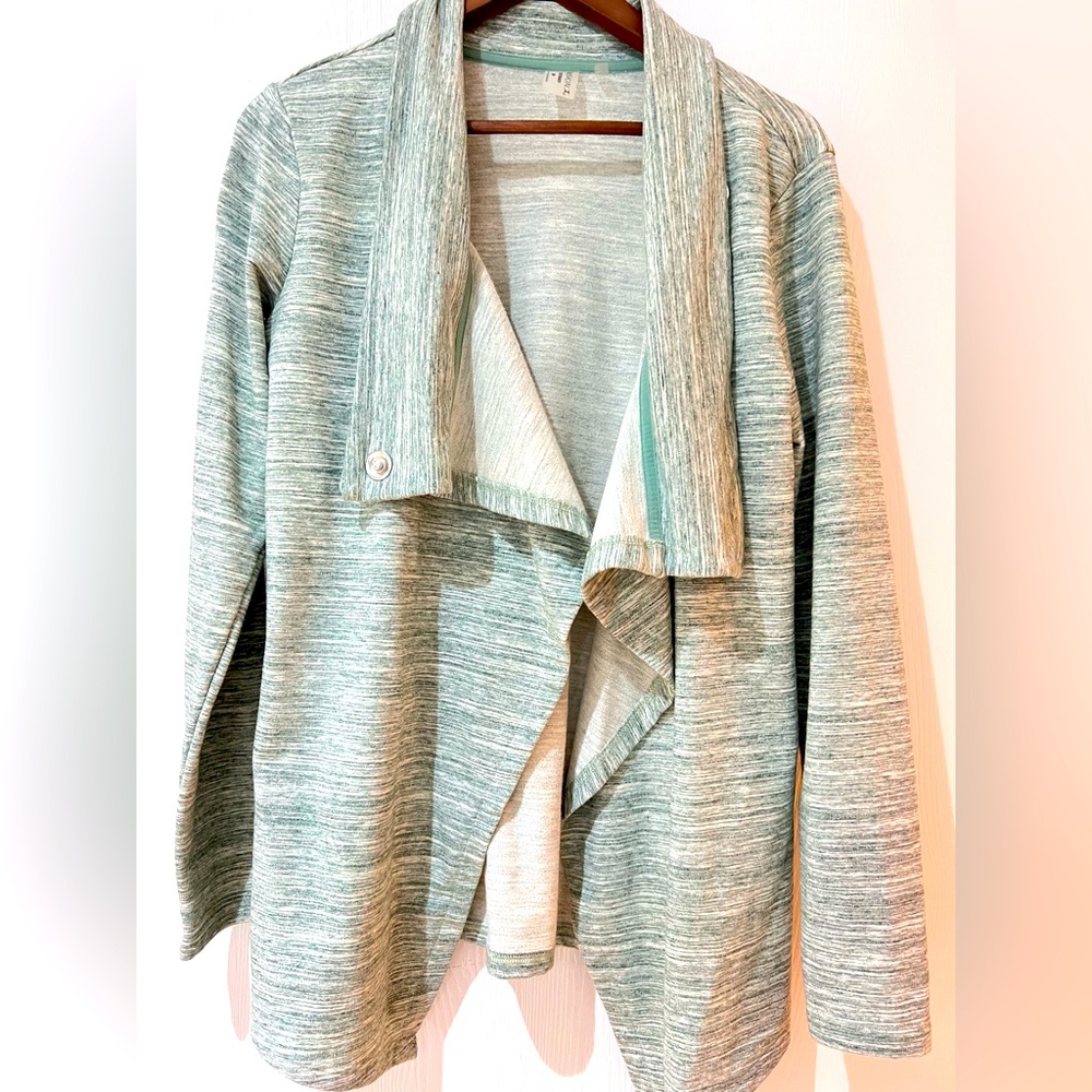 Deconstructed jacket medium